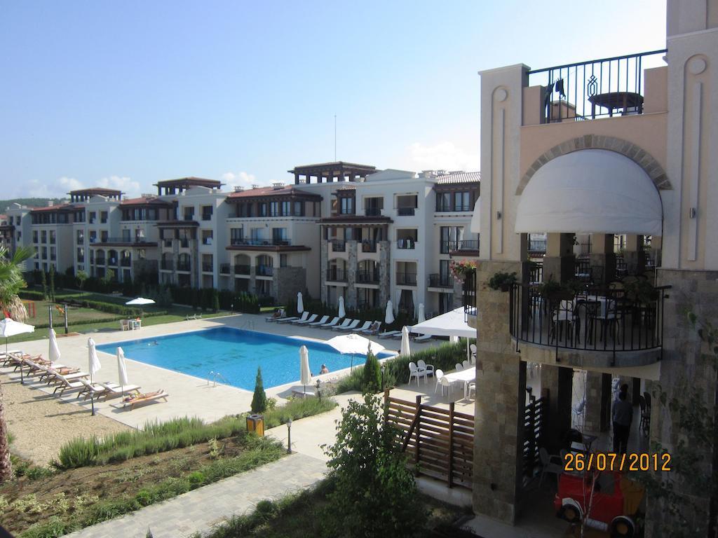 Nedev'S Apartments In Kavatsi Area ソゾポル 部屋 写真