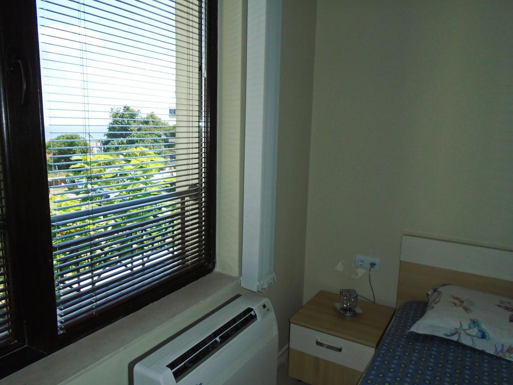 Nedev'S Apartments In Kavatsi Area ソゾポル エクステリア 写真