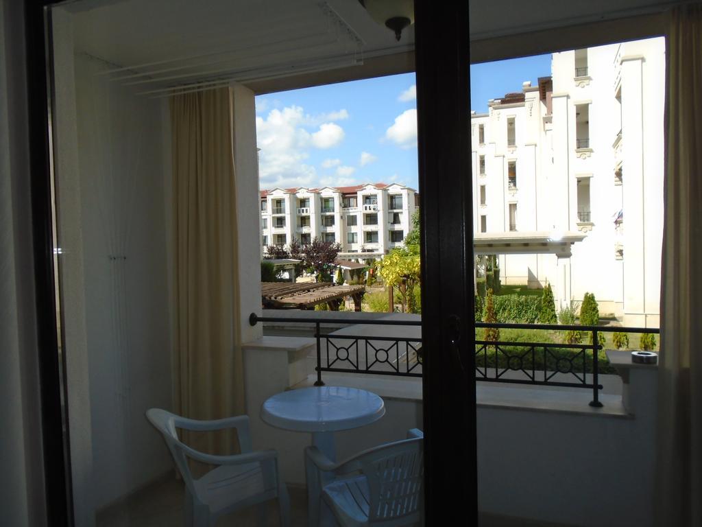 Nedev'S Apartments In Kavatsi Area ソゾポル エクステリア 写真